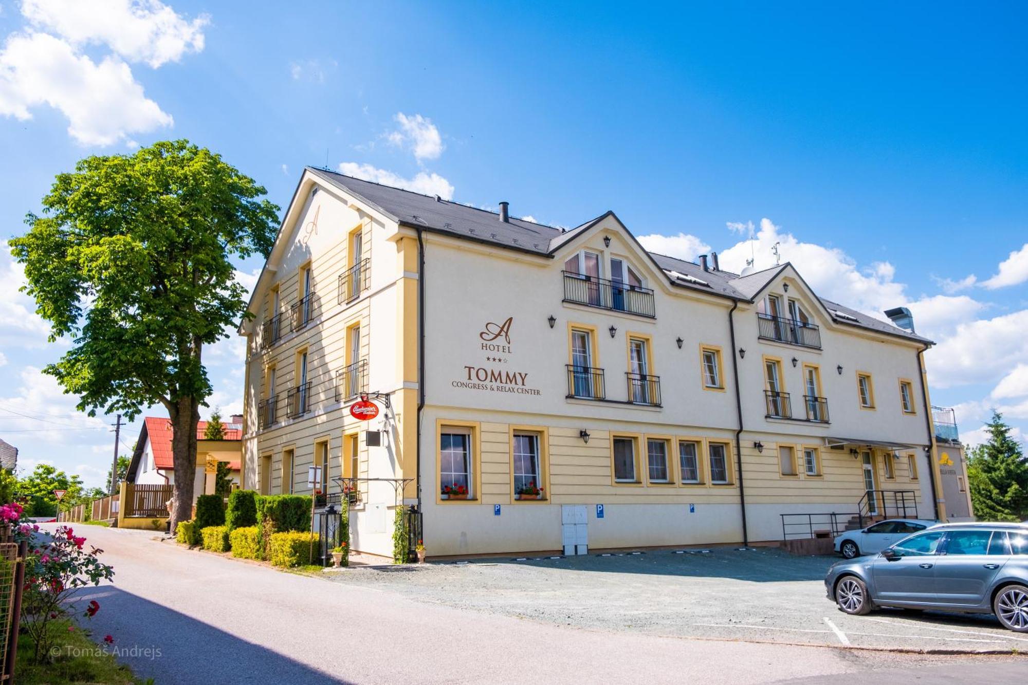 Hotel Tommy Wellness & Spa Náchod Eksteriør bilde
