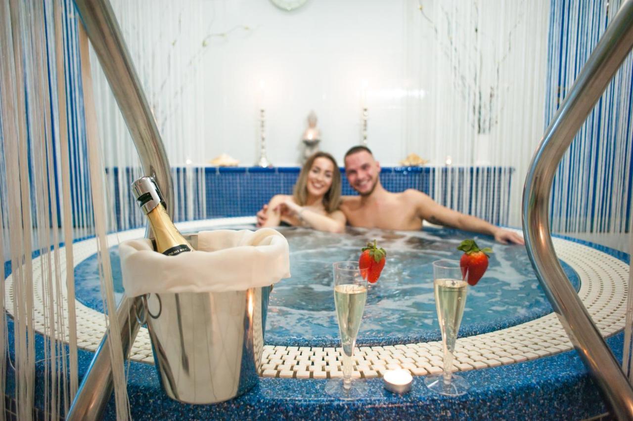 Hotel Tommy Wellness & Spa Náchod Eksteriør bilde